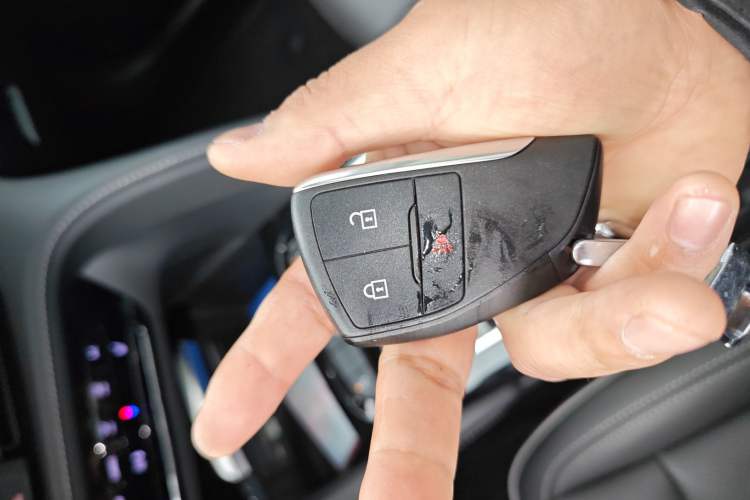 Used Buick Envision 2022 Encore S 552T Two-Wheel-Drive Luxury Model