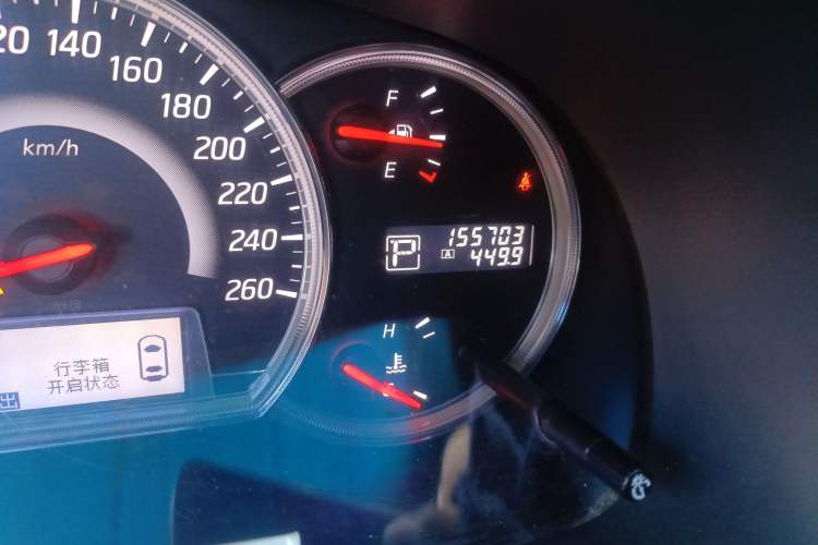 Used Nissan Teana 2011 2.5L XL Advanced Edition Odometer Close Up