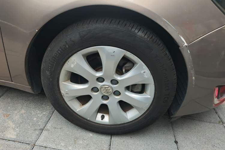 Used Buick Regal 2015 1.6T Elite Tech Model Right Front Wheel Hub