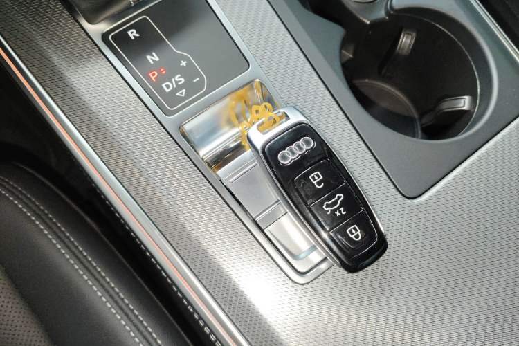 Used Audi A6 2024 allroad quattro 55 TFSI Prestige Off-Road Model