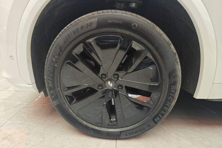 Used Li Auto L7 2024 MAX Model Exterior 4