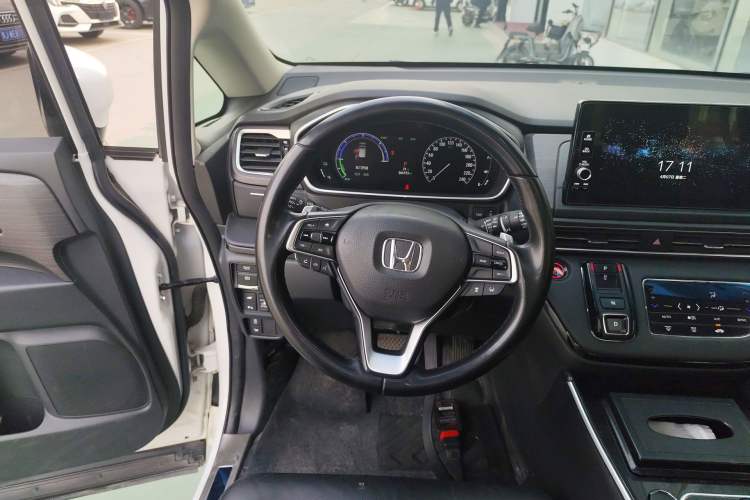 Used Honda Elysion 2022 2.0L eHEV Luxury Edition Steering Wheel