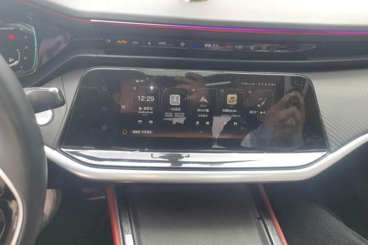 Used Dongfeng Aeolus Yixuan MAX 2021 1.5T Ultra-Stylish Trendsetter Edition Audio And AC Panel