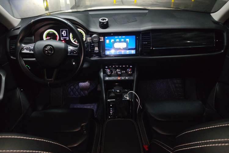 Used Skoda Kodiaq 2018 Restyled TSI330 7-Seater Two-Wheel Drive Luxury Enjoyment Edition Center Console