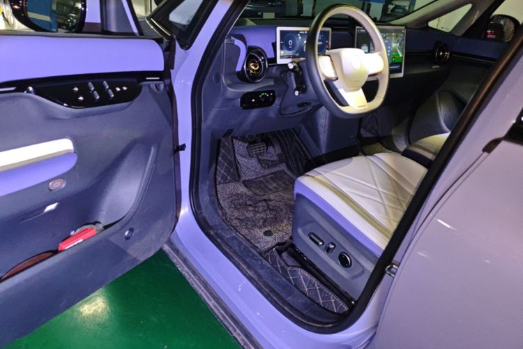 Used ARCFOX Kaola 2023 Parent-Child Edition Pro Driver Seat