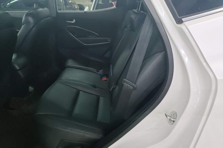 Used Hyundai Santa Fe 2013 2.4L Automatic Two-Wheel Drive Smart Version