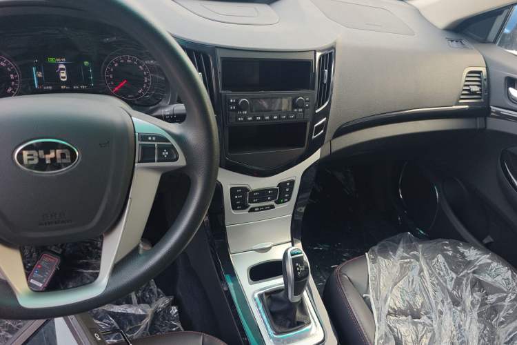 Used BYD e5 2018 Travel Edition