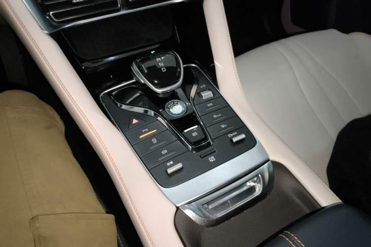 Used BYD Song PLUS New Energy 2021 EV Deluxe Model Gear Lever