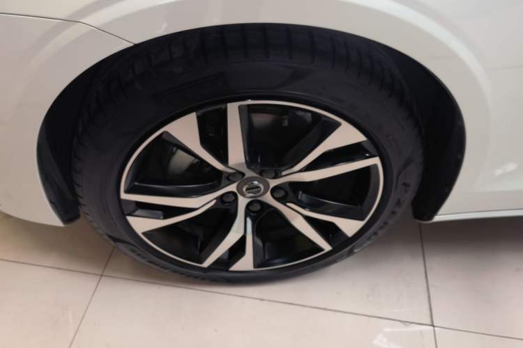 Used Volvo S60 2022 B4 Zhiyuan Sport Edition