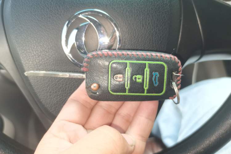 Used FORTHING Lingzhi 2019 Facelifted M5L 1.6L 7-Seater Base Model China VI Standard Vehicle Key