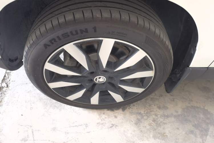Used Skoda Karoq 2020 TSI280 Luxury Smart Edition China VI Standard Left Front Wheel Hub