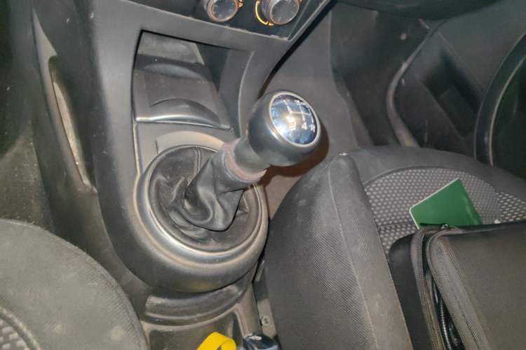 Used Citroen C-Quatre 2011 Sedan 1.6L Manual Champion Edition Gear Lever