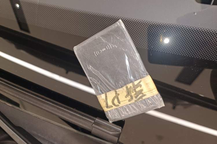 Used XPeng P7 2025 Model—750 All-Wheel-Drive High-Performance Ultra Interior 1