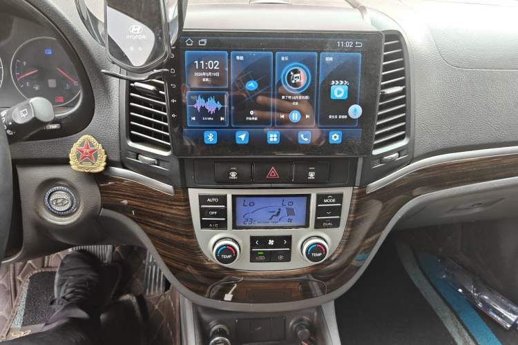 Used Hyundai Santa Fe Classic 2012 2.4 Luxury Edition 7-Seater Four-Wheel Drive
