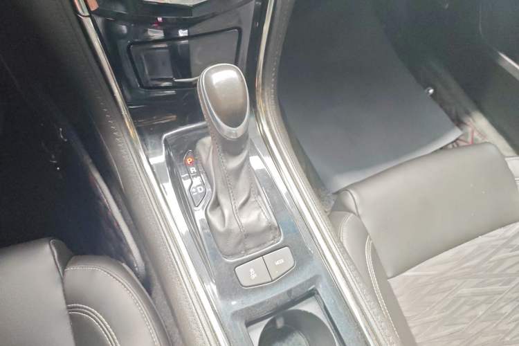 Used Cadillac ATS-L 2014 25T Comfort Model Gear Lever