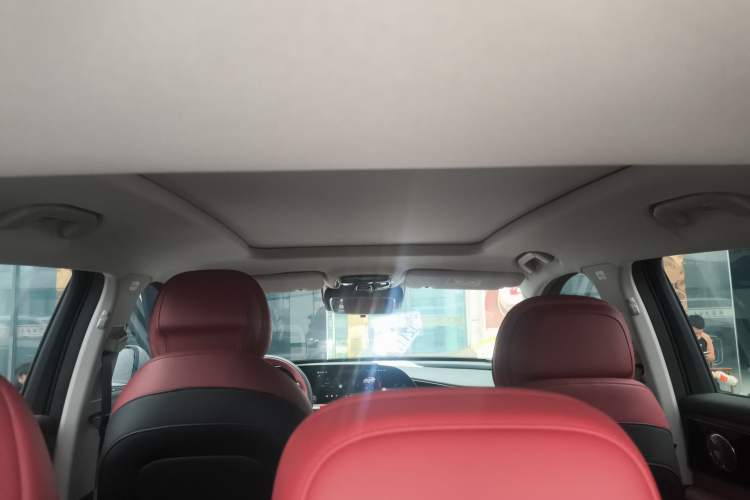 Used EXEED Stellar 2023 400T Two-Wheel Drive Comfort Flyfish Edition