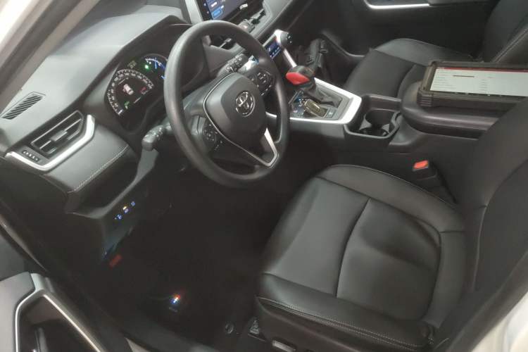 Used Toyota RAV4 2020 Dual-Engine 2.5L E-CVT Two-Wheel Drive Elite Edition