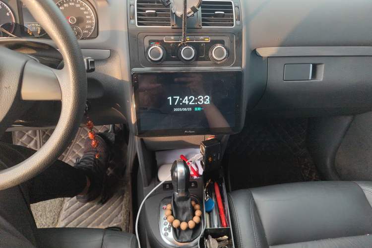 Used Volkswagen Touran 2013 1.4T DSG Comfort Edition 5-Seater
