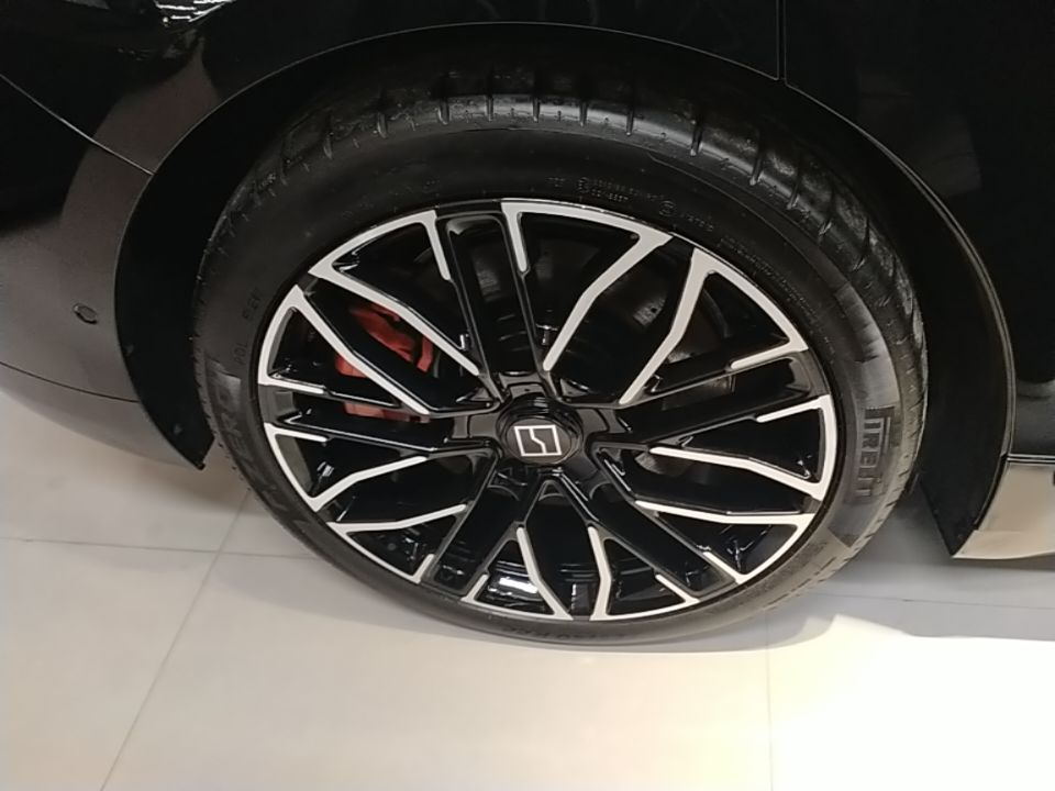 Zeekr 001 2025 YOU Edition 100 kWh All-Wheel Drive — снимка 11