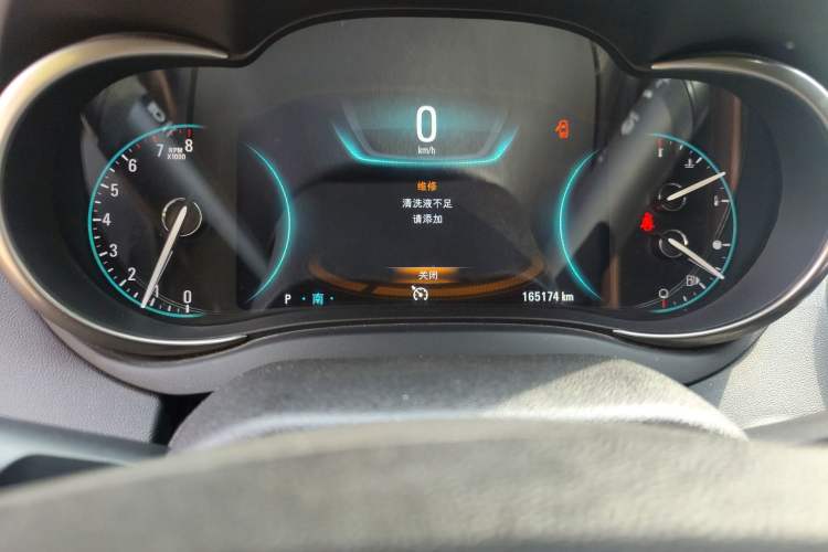 Used Buick LaCrosse 2013 2.4L SIDI Luxury Comfort Edition Odometer Close Up