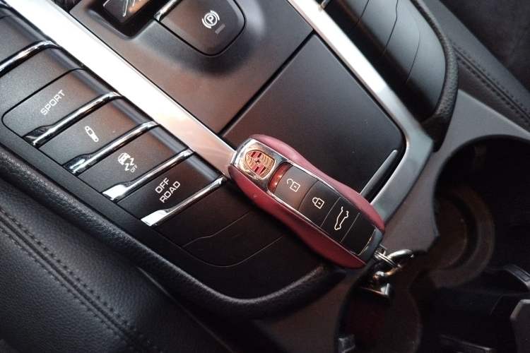 Used Porsche Macan 2018 Macan 2.0T
