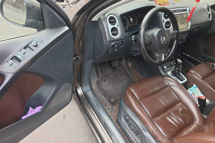 Used Volkswagen Tiguan 2015 1.8TSI Automatic Two-Wheel Drive Luxury Model Driver Seat