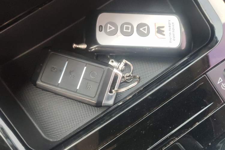 Used BYD Yuan New Energy 2019 EV535 Smart Connect Trendsetting Model Vehicle Key