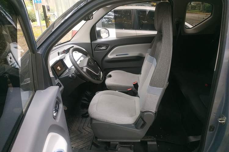 Used Wuling Hongguang MINIEV 2022 Macaron Premium Model – Lithium Iron Phosphate
