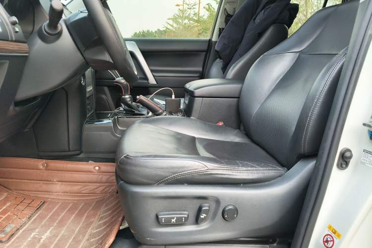 Used Toyota Prado 2018 3.5L Automatic TX-L with Rear-Mounted Spare Tire
