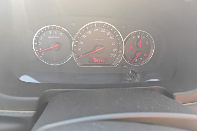 Used CHANGAN Alsvin V3 2015 1.4L Manual Meiman Model China IV Standard Odometer Close Up