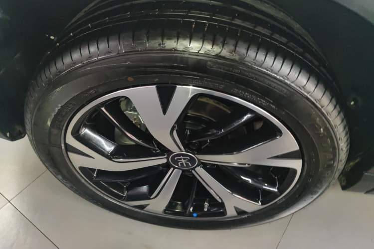 Used BYD Song Pro New Energy 2025 Second-Generation Intelligent Driving Version DM-i 115KM Excellence Edition Exterior 5