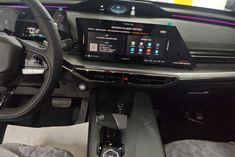 Used Oshan Z6 New Energy 2023 ZhiDian iDD 150KM Flagship PLUS Smart Parking Edition