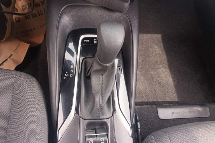 Used Toyota Levin 2022 Facelift TNGA 1.5L CVT Progressive Edition Gear Lever