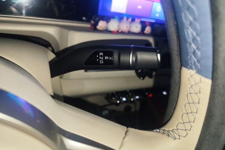 Used ORA Good Cat 2023 401 km Standard Range Luxury Version Lithium Iron Phosphate
