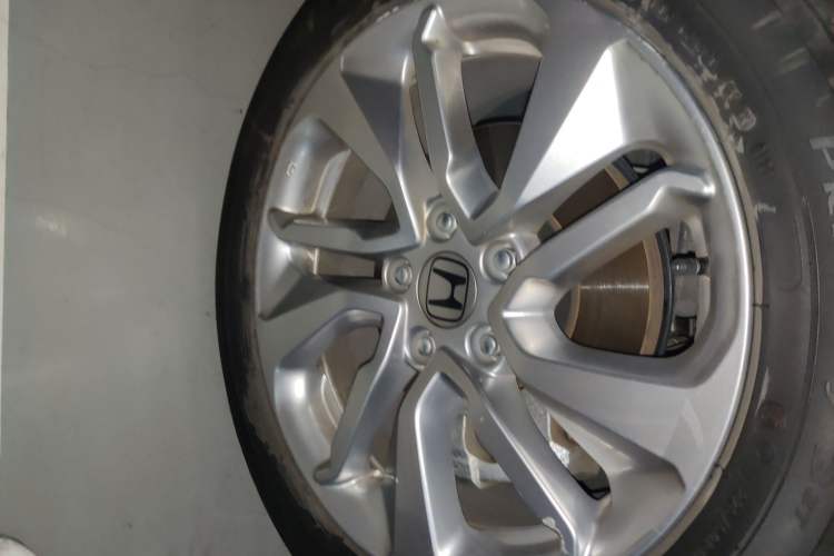 Used Honda Accord 2021 260TURBO Luxury Starry Sky Limited Edition Right Front Wheel Hub