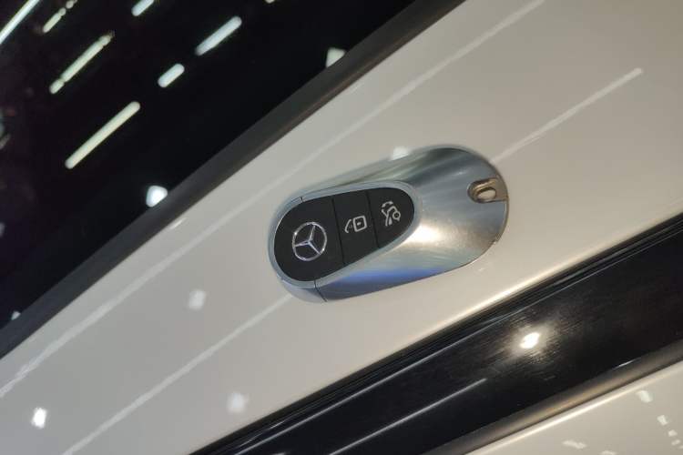 Used Mercedes-Benz C-Class 2022 C 200 L Sport Edition Interior 1