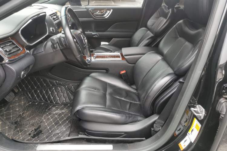 Used Lincoln Continental 2017 2.0T Two-Wheel Drive Deluxe Edition Left Front Seat