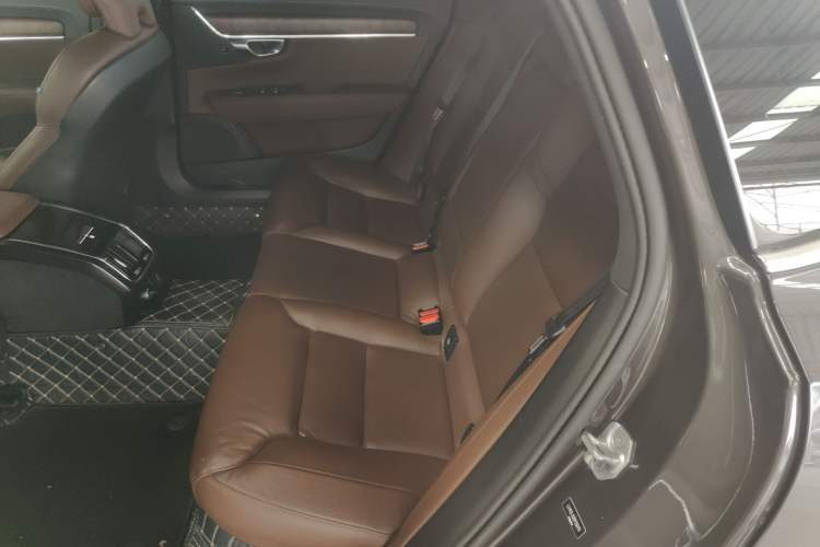 Used Volvo S90 2022 B5 Zhiyuan Luxury Edition