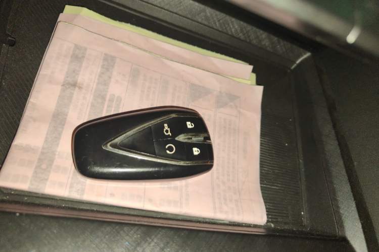 Used CHANGAN UNI-V 2023 1.5T Prestige Model
