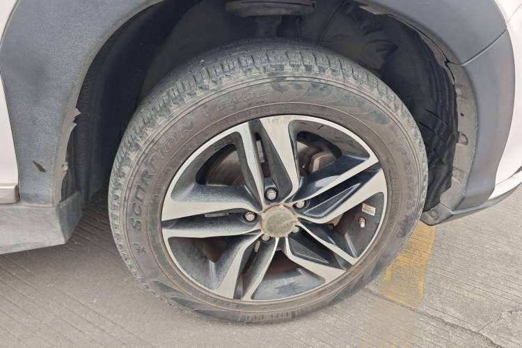 Used BYD Tang New Energy 2015 2.0T Four-Wheel-Drive Flagship Model