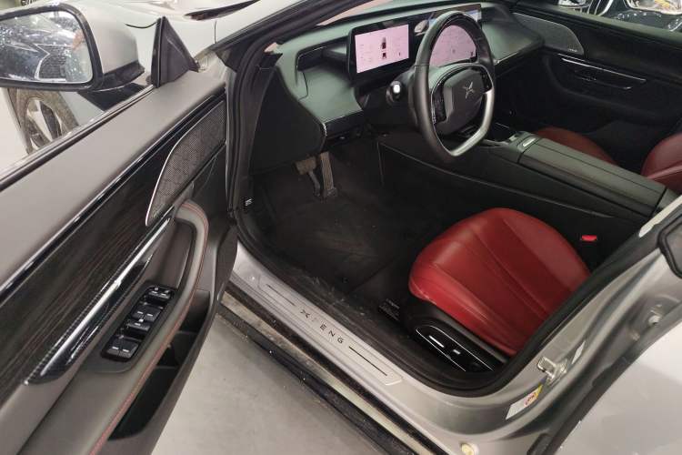 Used XPeng P7 2020 670E
