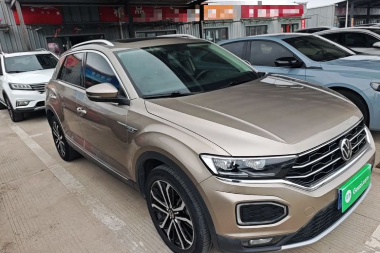 Used Volkswagen T-ROC 2021 280TSI DSG Two-Wheel Drive Comfort Connect Edition Front Right 45 Deg