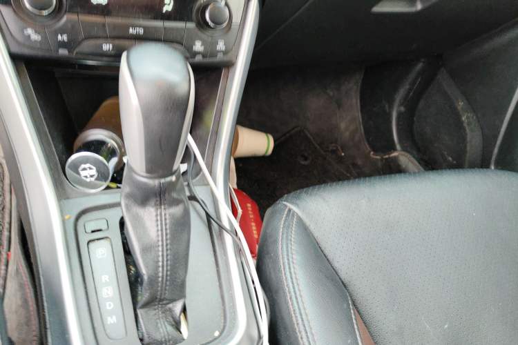 Used Suzuki Vitara S-Cross 2017 1.6L CVT Two-Wheel Drive Urban Advanced Model Gear Lever