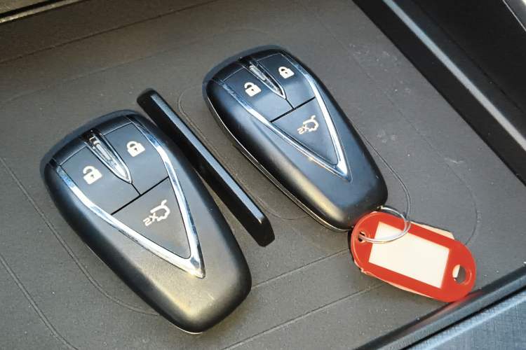 Used CHANGAN UNI-T 2022 1.5T Prestige Version Vehicle Key