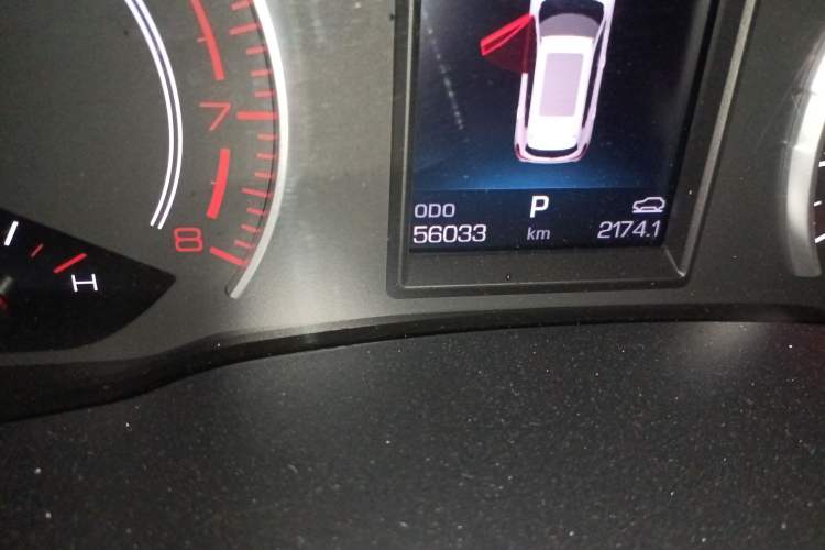 Used Haval H6 2017 Red Label 2.0T Automatic Two-Wheel Drive ZhiShang Model