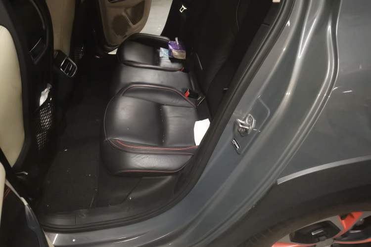 Used Lynk & Co 02 2018 1.5T DCT Two-Wheel Drive Zhaopu Version China V Standard Left Rear Seat