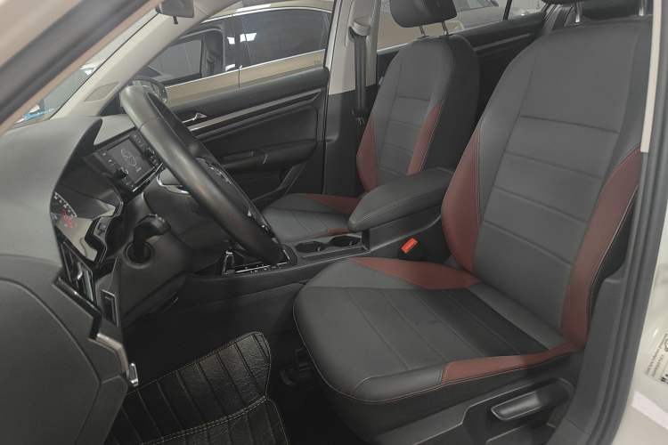 Used Volkswagen Bora 2020 1.5L Automatic Elite Version Left Front Seat