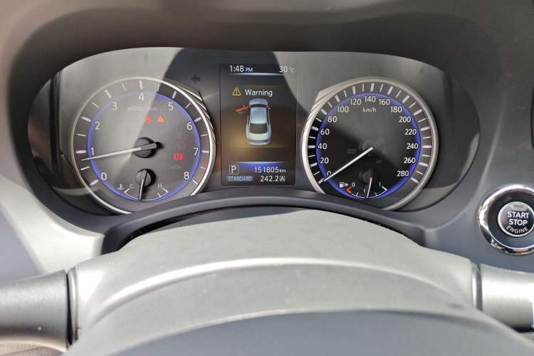 Used Infiniti Q50L 2016 2.0T Elite Sport Edition Odometer Close Up