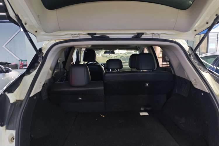 Used Nissan Murano 2015 2.5L XL NAVI Two-Wheel Drive Smart Edition Trunk