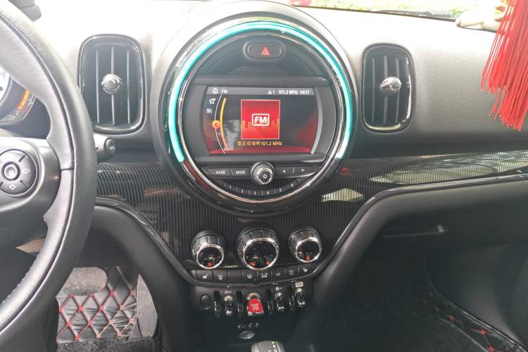 Used MINI Countryman 2017 1.5T COOPER ALL4 Traveler Audio And AC Panel